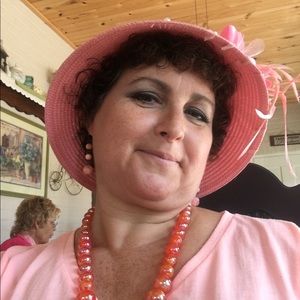 Meet your Posher, Lydia